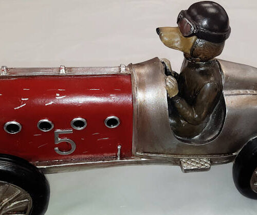 Racing Roger Figurine - Image 3